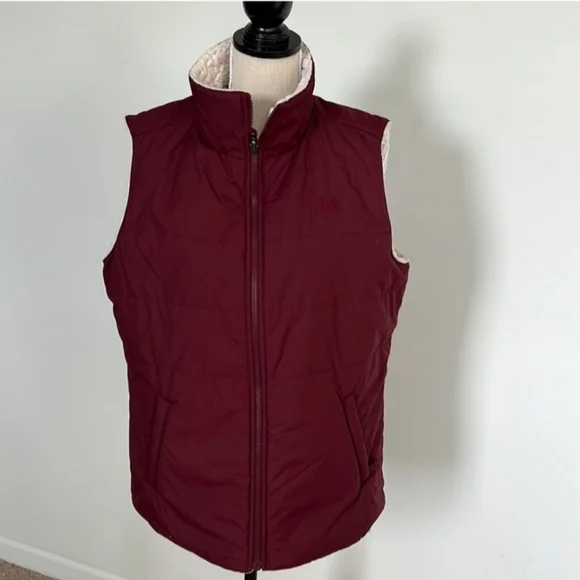 NWOT New North Face Merriewood Reversible Vest Sherpa Puffer Quilted Size Medium - Picture 3 of 13